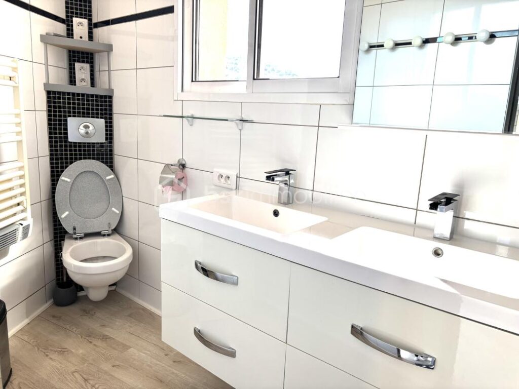 MAISON T3 AU COEUR DE LA GARRIGUEDans un pet – 3 pièces – 2 chambres – 115 m²