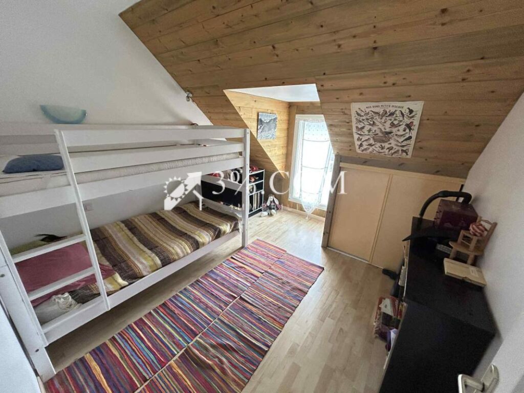 MAISON 6 PIÈCES – 6 pièces – 4 chambres – 136 m²