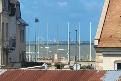 🏡 Maison coup de cœur à 50 mètres de la plage – Emplacement rare & fort potentiel ! – 4 pièces – 3 chambres – 76 m²