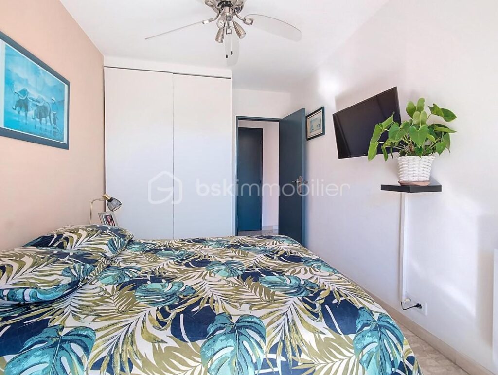 3P Cannes Croix des Gardes – Terrasse 19 m² – Piscine – Calme – Parking – 3 pièces – 2 chambres – 62 m²