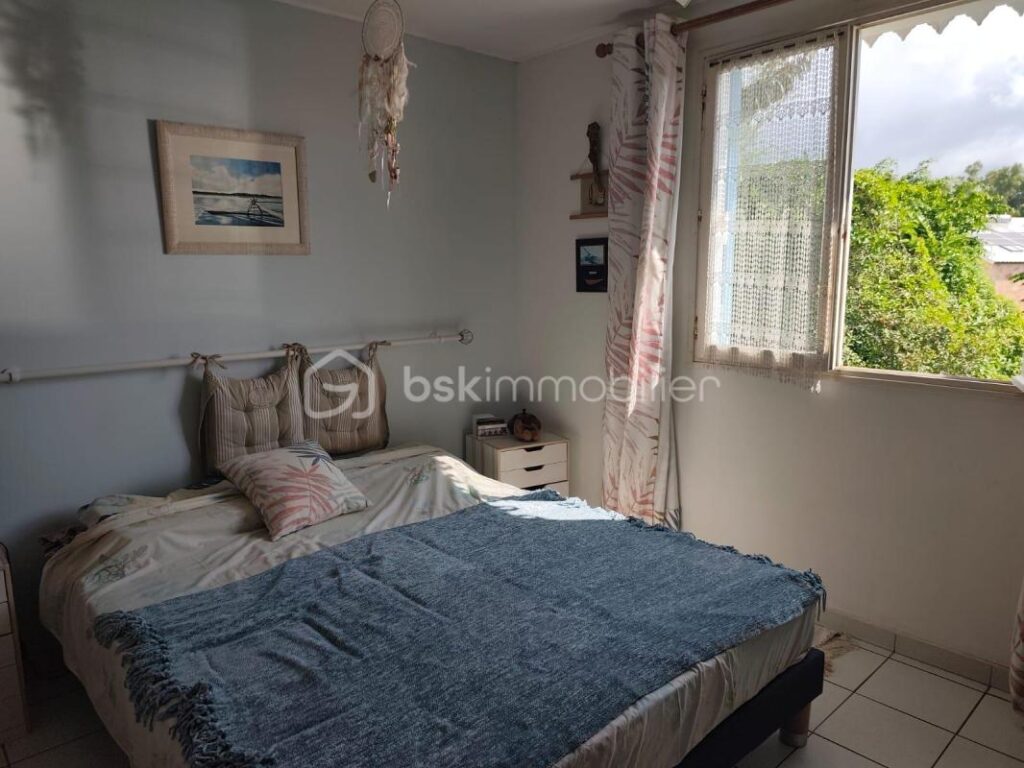 Villa familiale avec piscine et jacuzzi – 7 pièces – 6 chambres – 153 m²