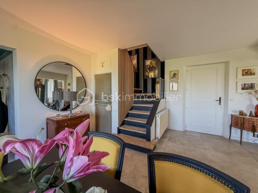 Propriété normande de caractère avec vue vallée –Cadre d’exception – – 7 pièces – 4 chambres – 187 m²