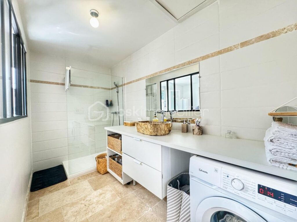 Maison à fort potentiel – 5 pièces – 3 chambres – 108 m²