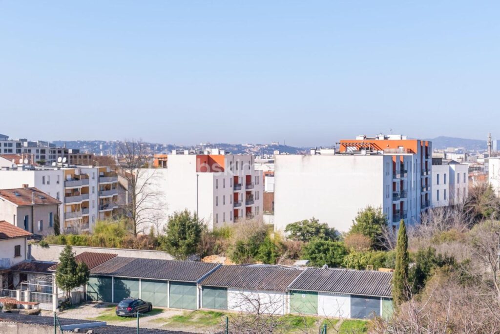 APPARTEMENT T3 CENTRE-VILLE AVEC GARAGE – PROCHE TRAM T10 – 3 pièces – 2 chambres – 57 m²