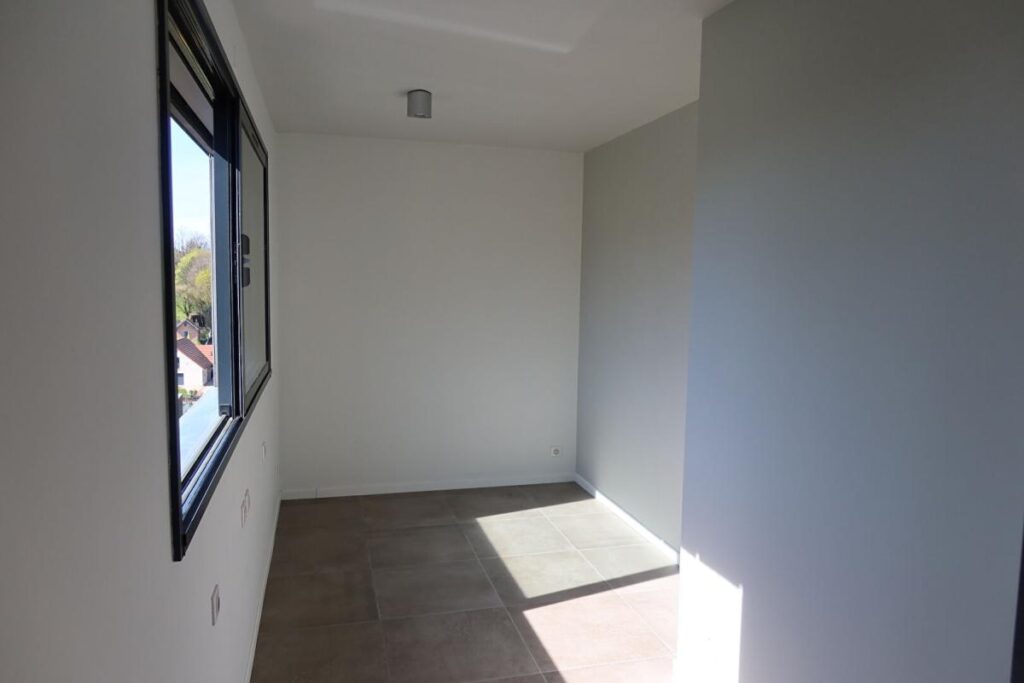 Maison d’architecte Besancon 7 pièce(s) 153 m2 – 7 pièces – 4 chambres – 153 m²