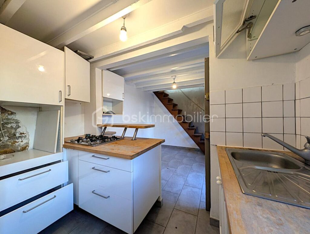 MAISON EN PIERRE FACE A LA MER – 40.78m² – CHARME – BARNEVILLE 50270 – 3 pièces – 1 chambre – 40 m²