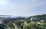 🌊 Villa d’Exception avec Vue Mer à Agay – 260 m² habitables | 1370 m² de terrain 🌴 – 8 pièces – 5 chambres – 260 m²
