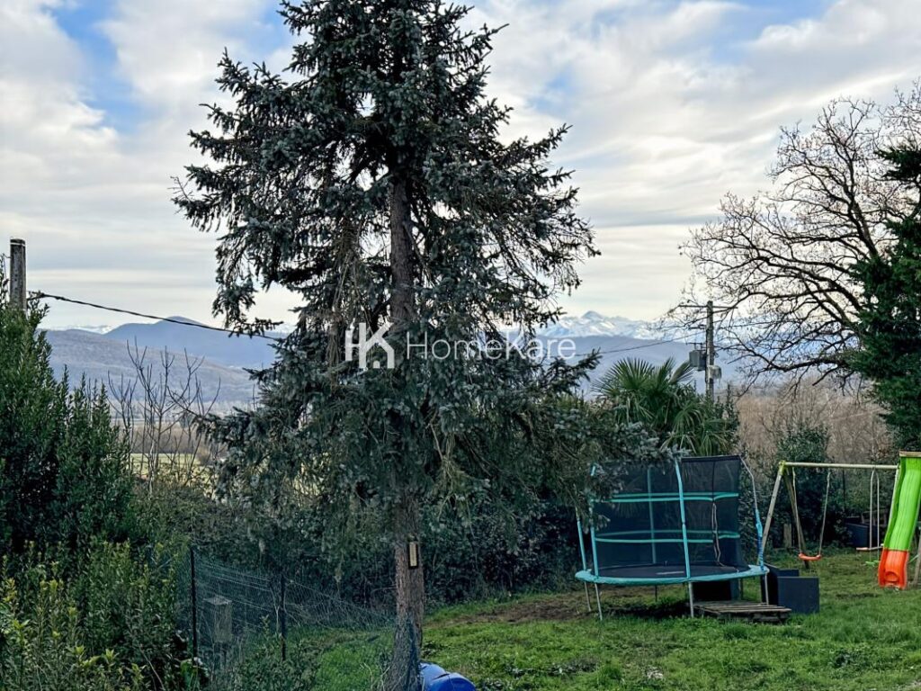 GROS POTENTIEL AVEC VUE SUR LES PYRÉNÉES – 5 pièces – 4 chambres – 170 m²