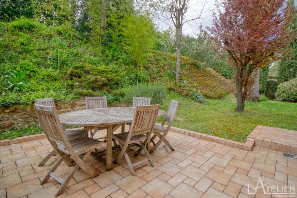 La belle aux Coteaux souriants – 9 pièces – 5 chambres – 195 m²