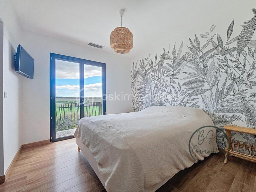 VILLA MODERNE AVEC GARAGE, PISCINE ET VUE CAMPAGNE À COLOMBIERS – 4 pièces – 2 chambres – 103 m²