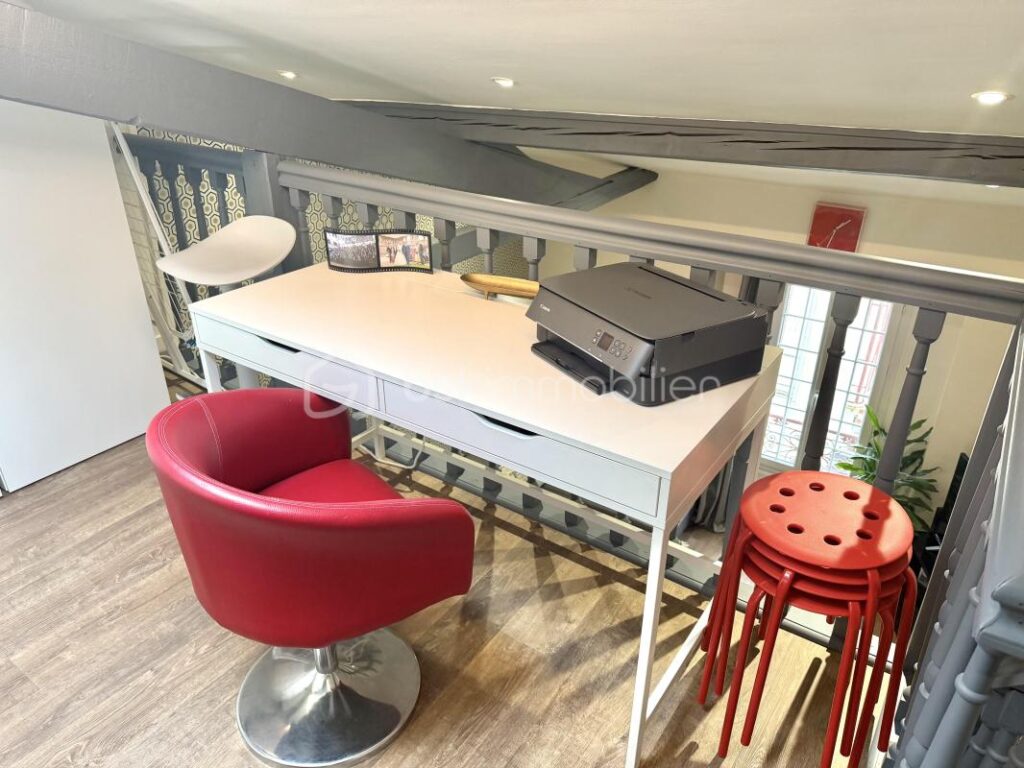 Appartement T3 duplex au 5ème et dernier étage à Rouen 76000 HYPERCENTRE – vue Cathédrale ! – 3 pièces – 2 chambres – 60 m²