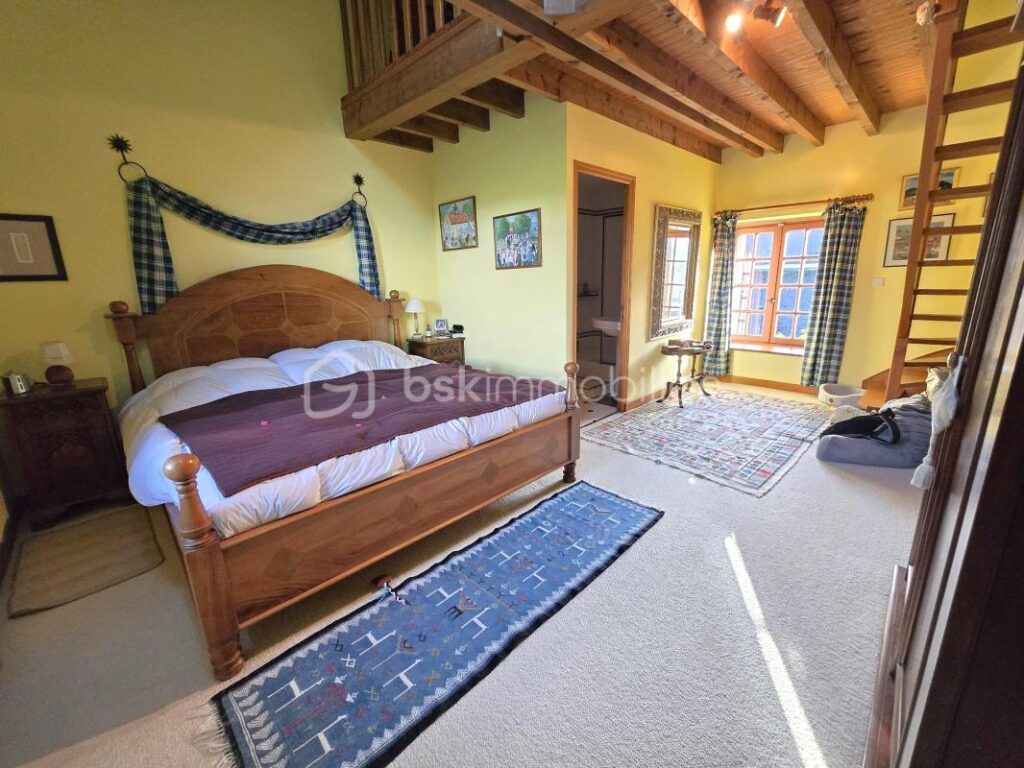 Maison de caractère – Volume, élégance et charme authentique – 182 m² – 6 pièces – 3 chambres – 182 m²