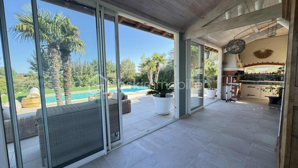 Couffouleux – Maison T6 avec piscine et sous-sol – 6 pièces – 4 chambres – 165 m²