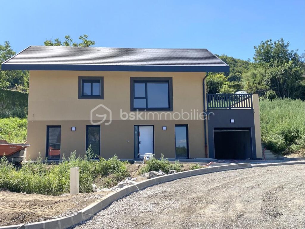 Maison individuelle 6 pièces à Sillingy – 7 pièces – 4 chambres – 130 m²