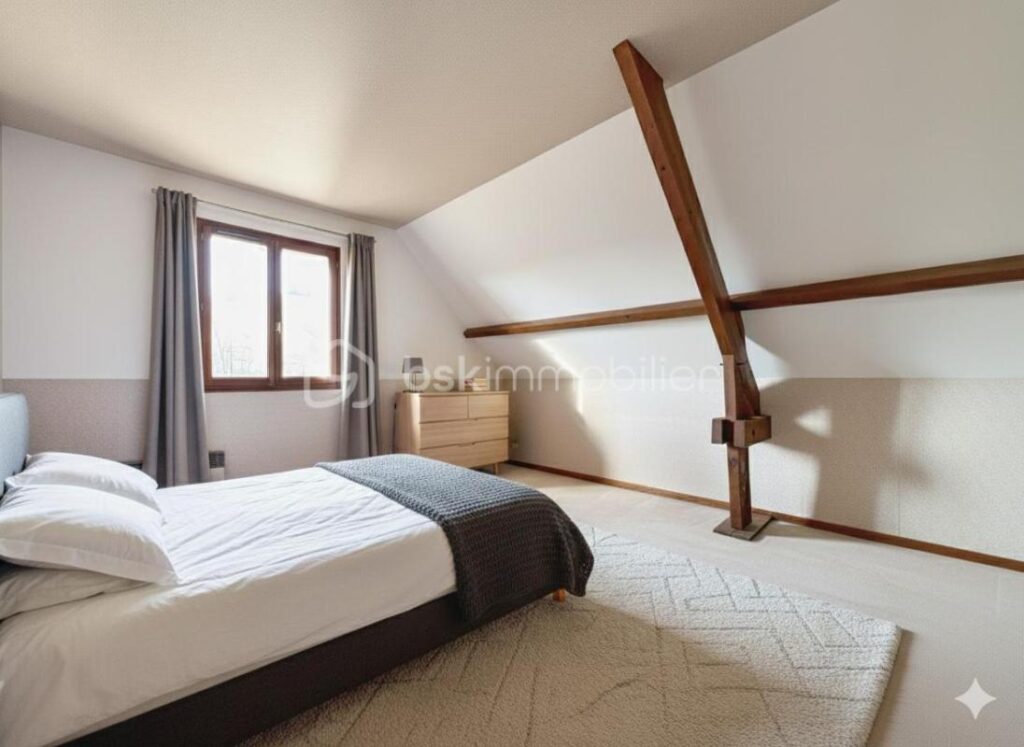 Marly-le-Roi – Spacieuse maison familiale avec vue dégagée sur Paris – 7 pièces – 4 chambres – 152 m²