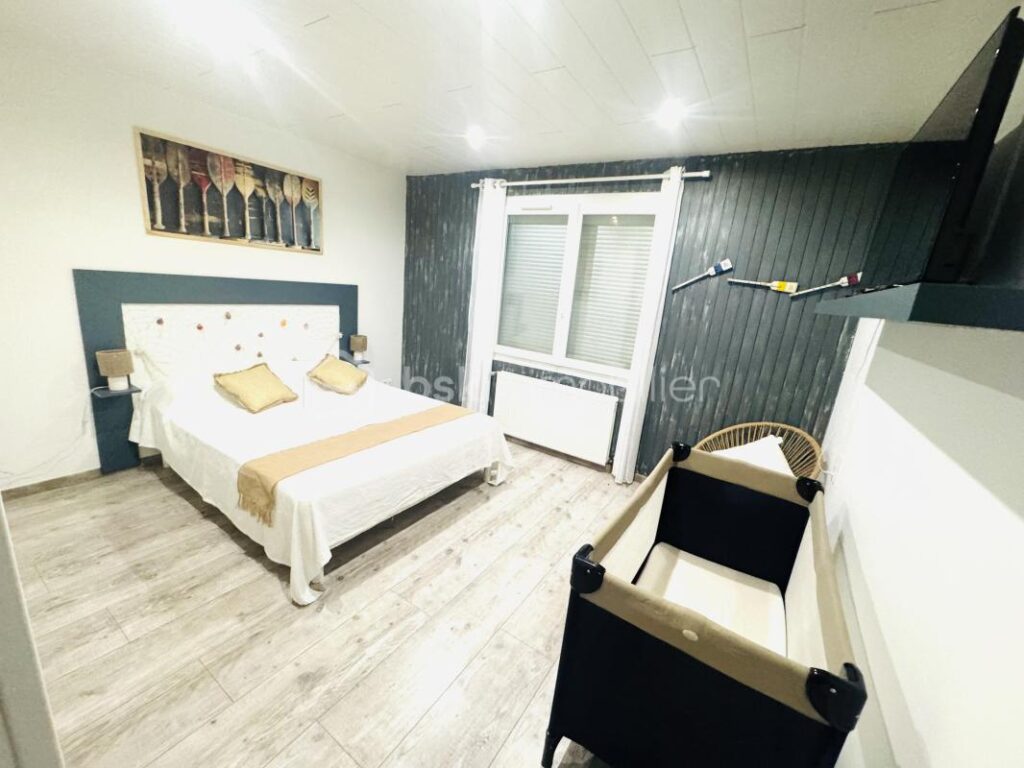 MAISON PLAIN PIED – 5 pièces – 3 chambres – 125 m²