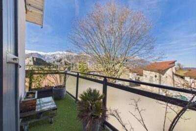 Maison de village – 5 pièces 148 m² – Jardin cocooning – 100 m² d’annexes – 5 pièces – 4 chambres – 148 m²