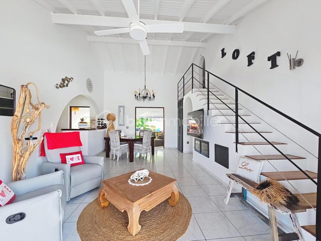 Villa avec piscine 3 chambres , parcelle 1000 m2 – 4 pièces – 3 chambres – 120 m²