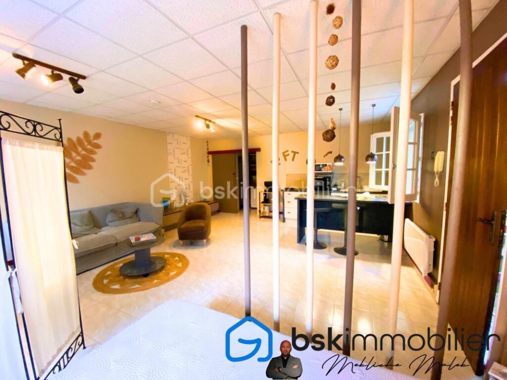 Maison d’Exception à Saint-Privat-des-Vieux – 7 pièces – 4 chambres – 175 m²