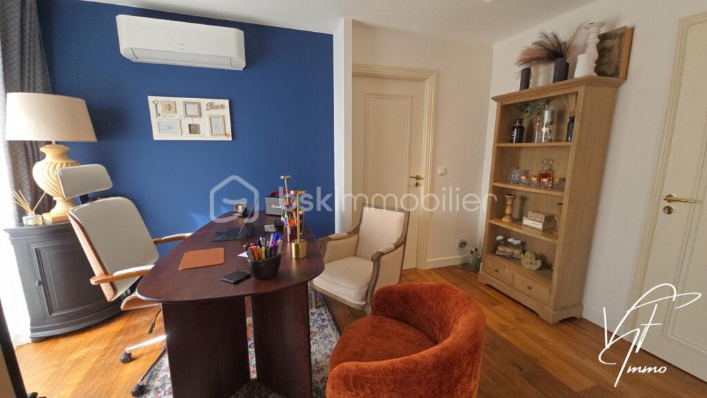 A vendre : Maison d’Architecte, studio indépendant, Piscine, au Beausset, Var – 6 pièces – 5 chambres – 200 m²