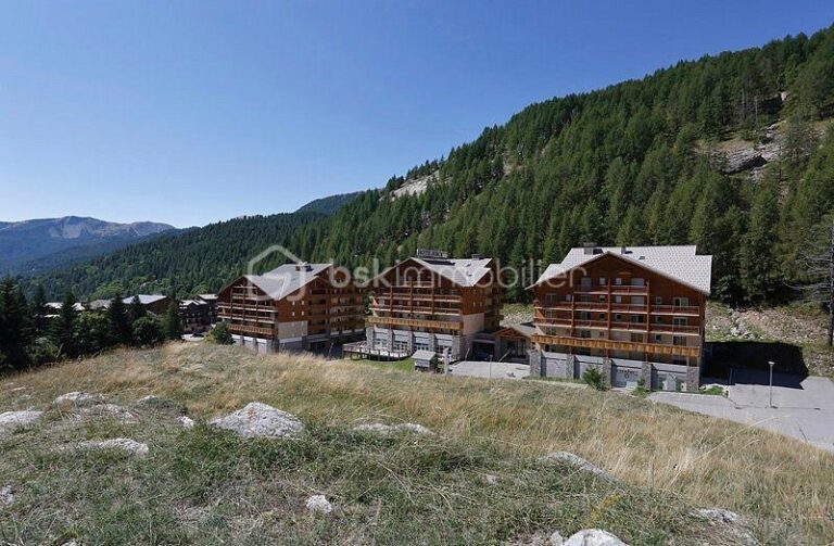 LA FOUX D’ALLOS : Appartement fonctionnel 6 couchages + PARKING PRIVATIF – Résidence avec piscine & hammam ! – 3 pièces – 2 chambres – 34 m²
