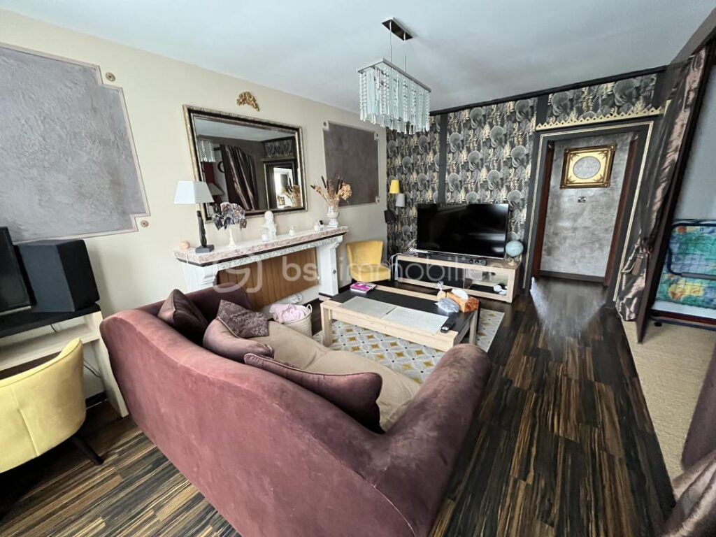 Charmante maison de village rénovée avec jardin – 4 pièces – 2 chambres – 73 m²