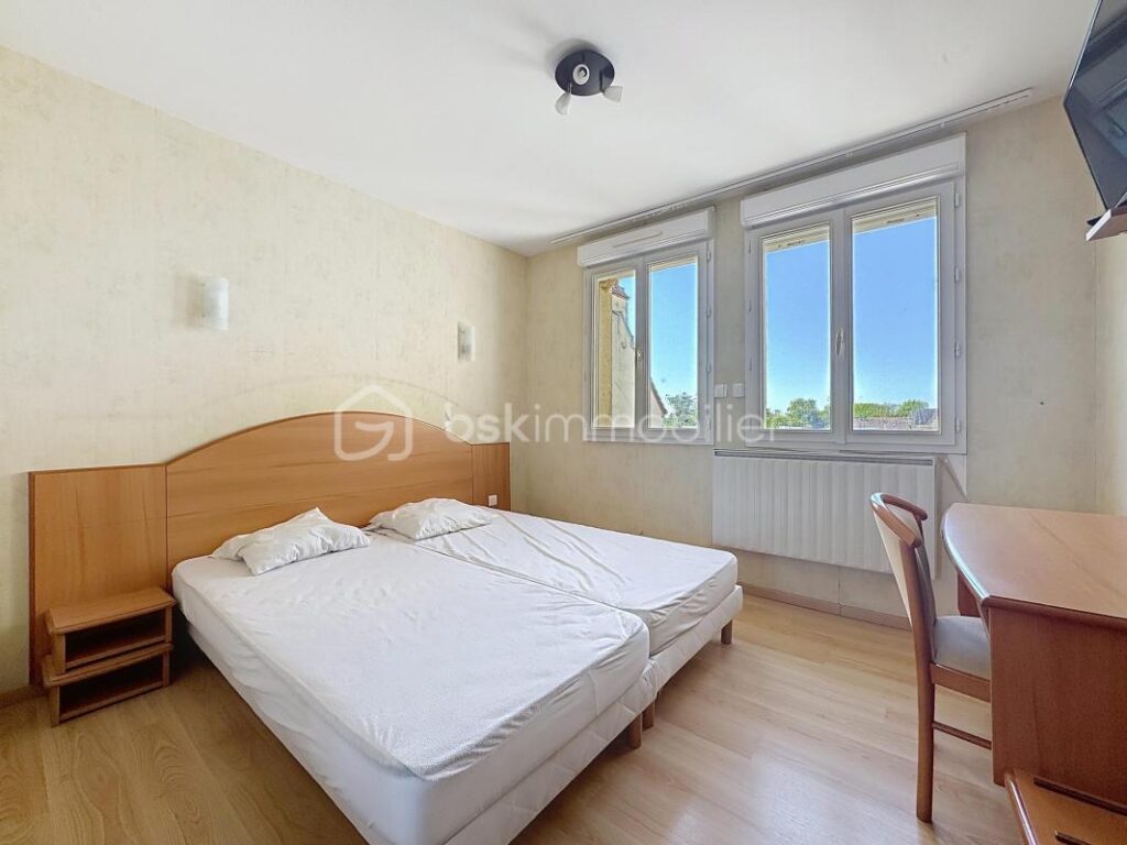 Immeuble – 12 pièces – NR chambres – 413 m²