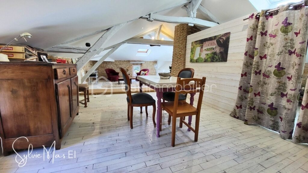 Maison et gîte 15 pièces – 2 piscines Parc arboré – 15 pièces – 9 chambres – 520 m²