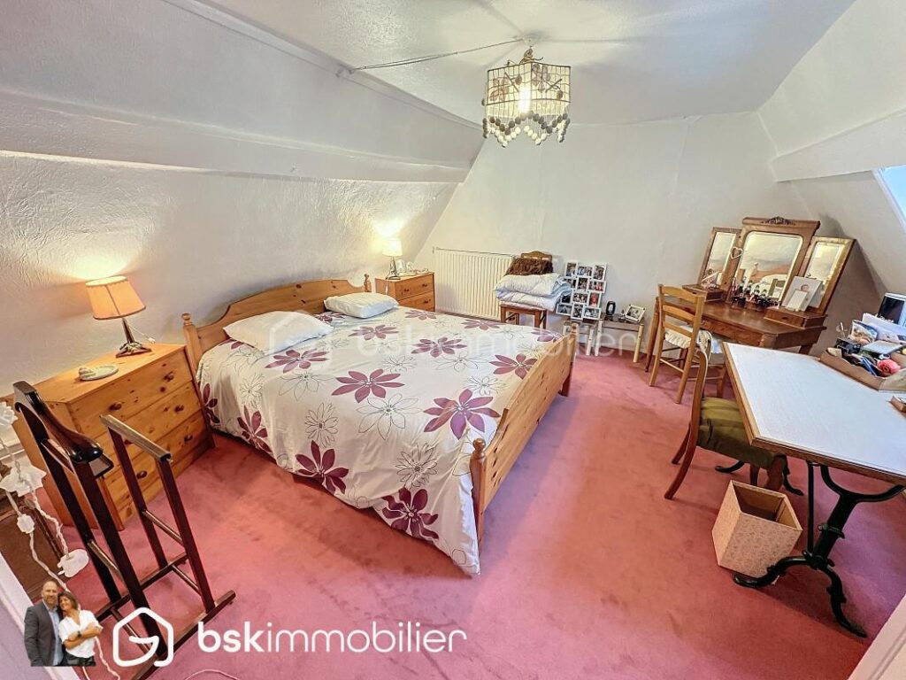 Maison de ville 4 chambres – 7 pièces – 4 chambres – 180 m²