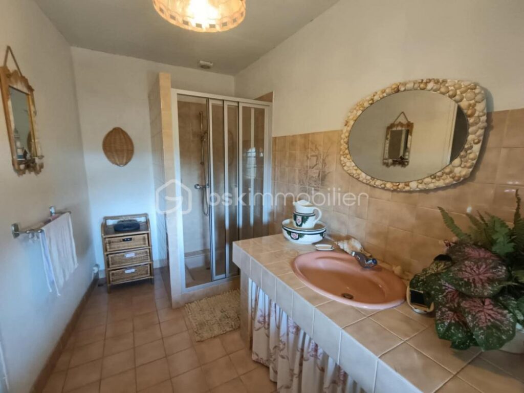 Ancienne et Magnifique Bâtisse en Pierres de 114 m2, située à Cladech 24170 – 4 pièces – 3 chambres – 114 m²