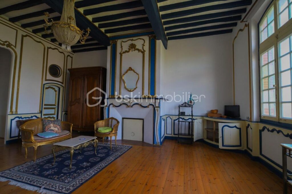 Vivez l’élégance intemporelle dans une maison historique d’Auvillar – 8 pièces – 4 chambres – 488 m²