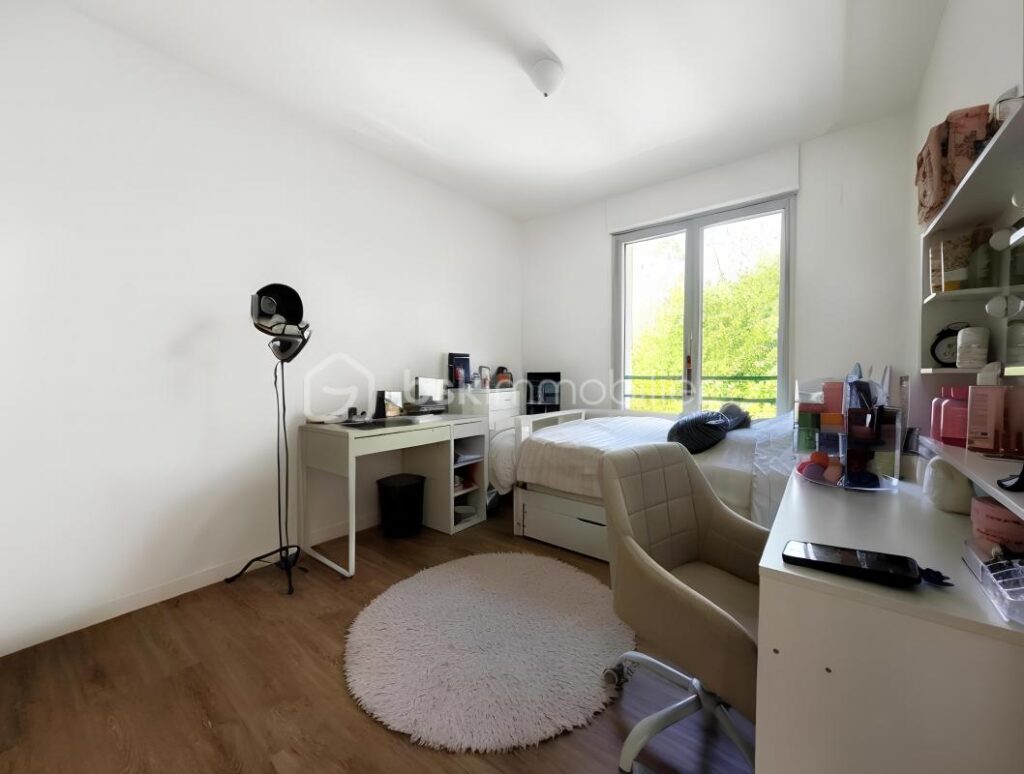 MAISON CONTEMPORAINE DE 160 M² DE SURFACE UTILE – VAUX-SUR-SEINE – 6 pièces – 4 chambres – 132 m²