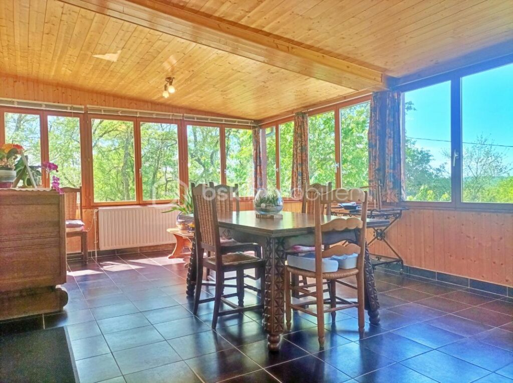 Maison 157m2 de plain-pied avec vue dégagée – 5 min de Catus – 6 pièces – 3 chambres – 157 m²