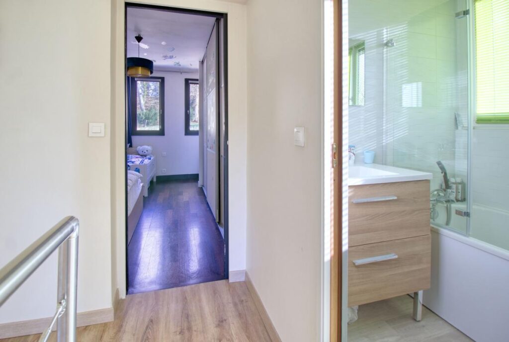 Grande maison avec dépendance – 5 pièces – 3 chambres – 120 m²