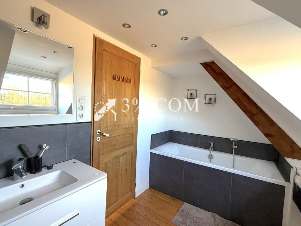 MAISON FLAMANDE DE 85 M2 AVEC 3 CH + JARDIN + HANGAR – 4 pièces – 3 chambres – 85 m²