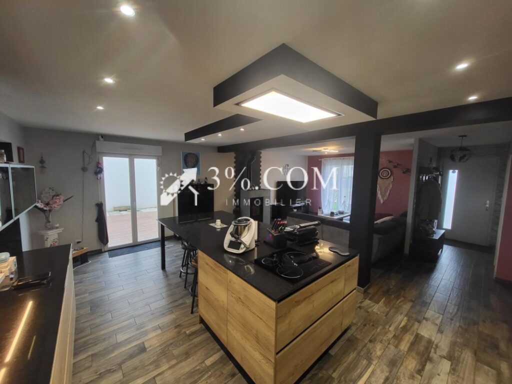 Très belle maison individuelle – 10 pièces – 230 m2 – A VOIR – 10 pièces – 4 chambres – 230 m²