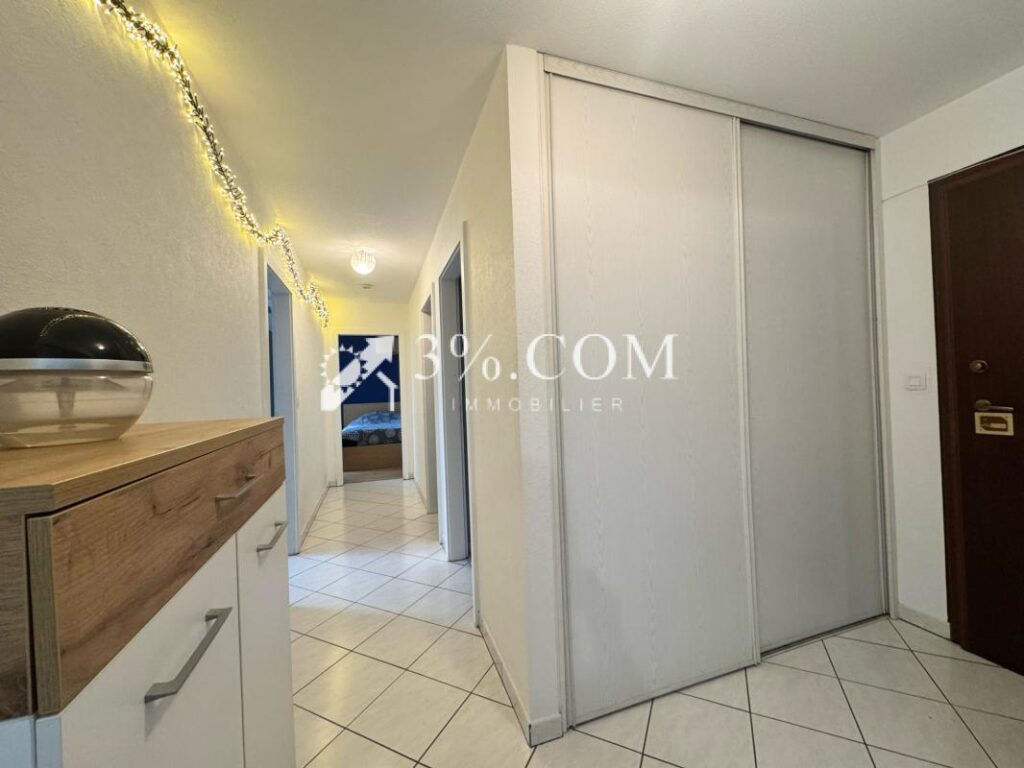 3%COM Beau F3 avec 2 balcons et double garage – 3 pièces – 2 chambres – 68 m²