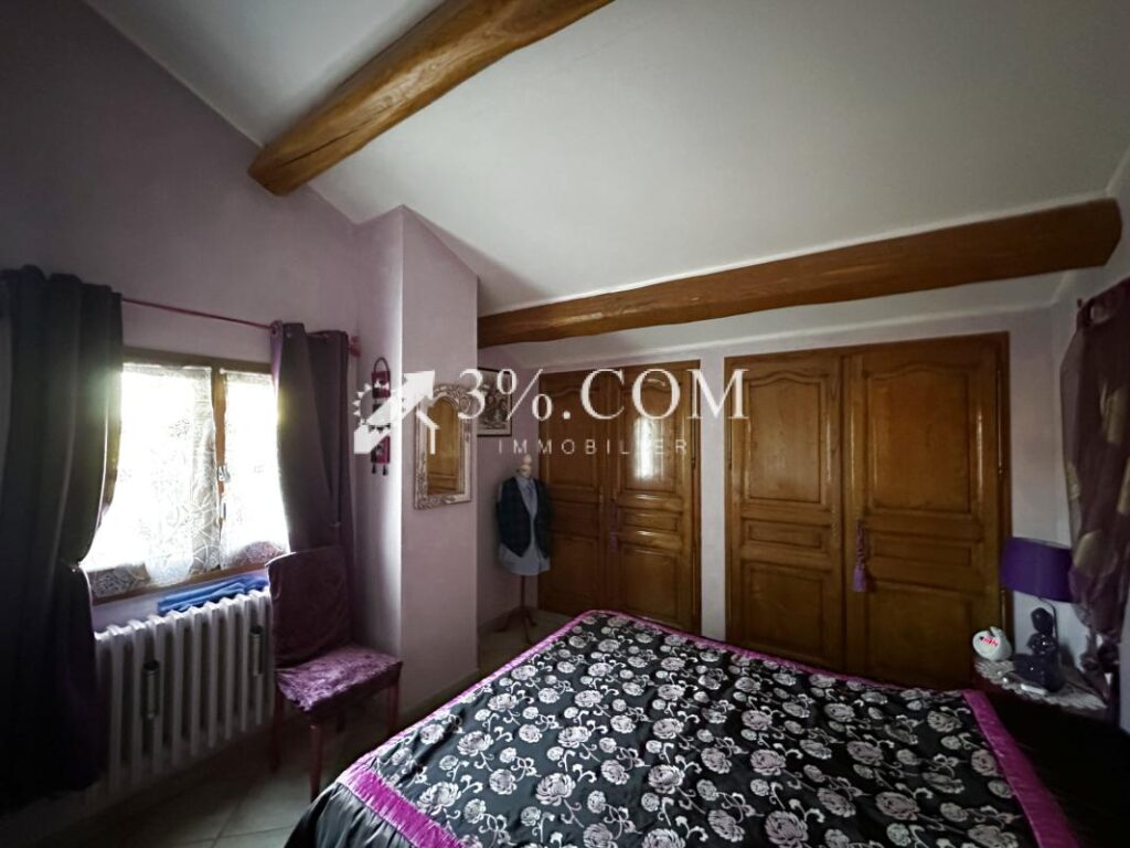 Maison de caractère 4 chambres, bureau et spacieux jardin ar – 8 pièces – 4 chambres – 183 m²