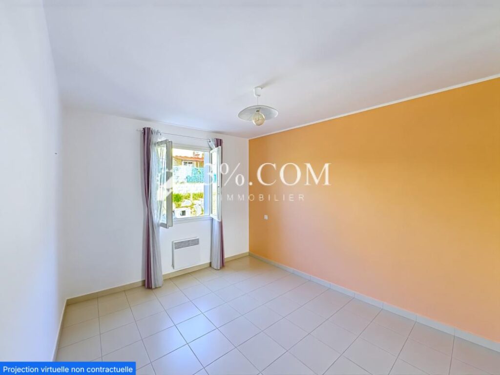 Villa contemporaine T5 de 100 m2 avec terrasse, jardin & pla – 6 pièces – 4 chambres – 100 m²