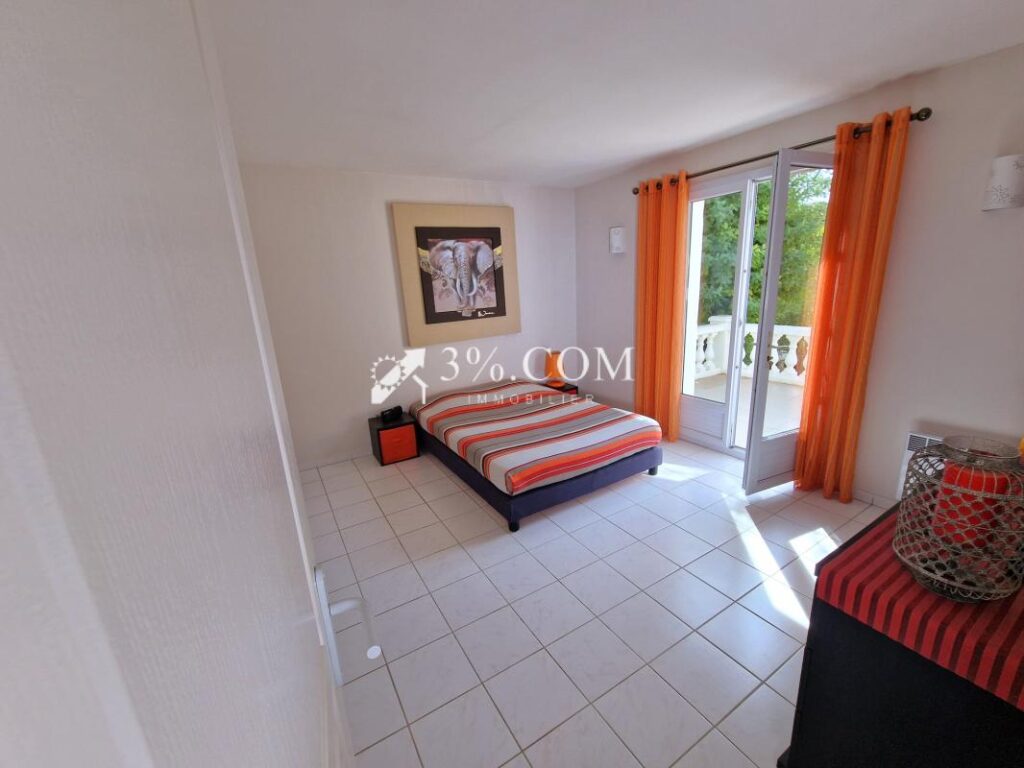 Splendide villa dans un écrin de verdure – 5 pièces – 4 chambres – 133 m²