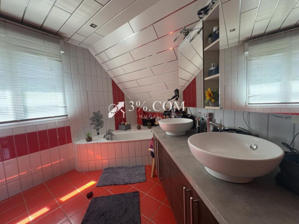 3%COM Belle maison avec vue panoramique – terrasse- piscine – 5 pièces – 3 chambres – 125 m²