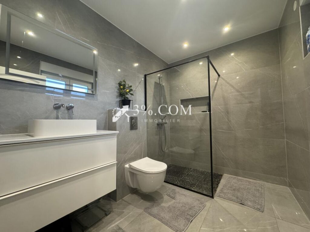 3%COM Belle maison d’architecte 4 chambres et 2 salles de b – 6 pièces – 4 chambres – 154 m²