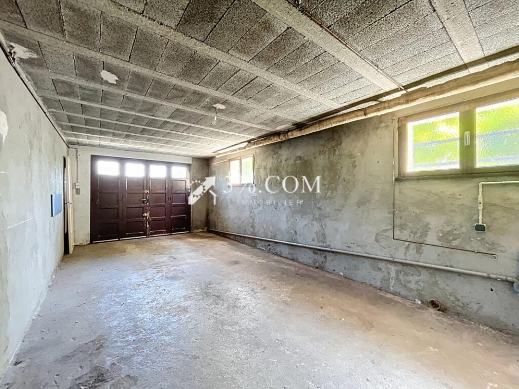 Maison de 104 m2 habitables avec garage proche collège – 5 pièces – 3 chambres – 104 m²