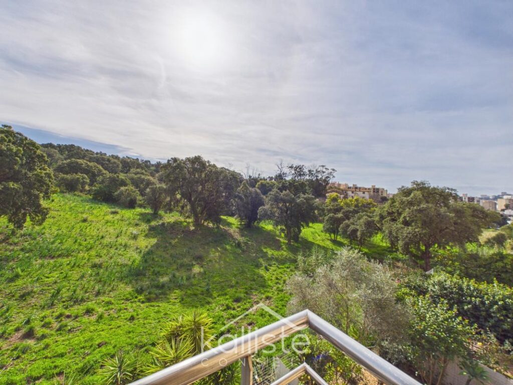 Grand T3 lumineux avec terrasse – Résidence A Spusata – Quartier Madunuccia – Ajaccio – 3 pièces – 2 chambres – 71 m²