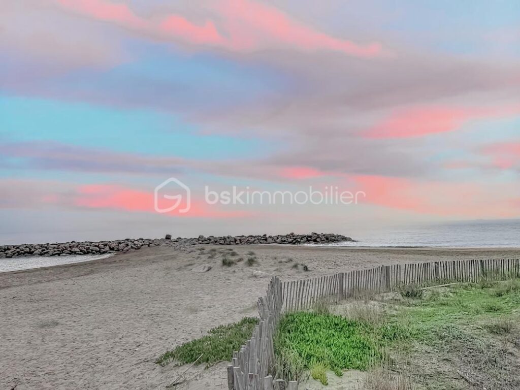 *** MAISONNETTE DE 40 m² AVEC PARKING – FRONTIGNAN PLAGE *** – 3 pièces – 2 chambres – 40 m²