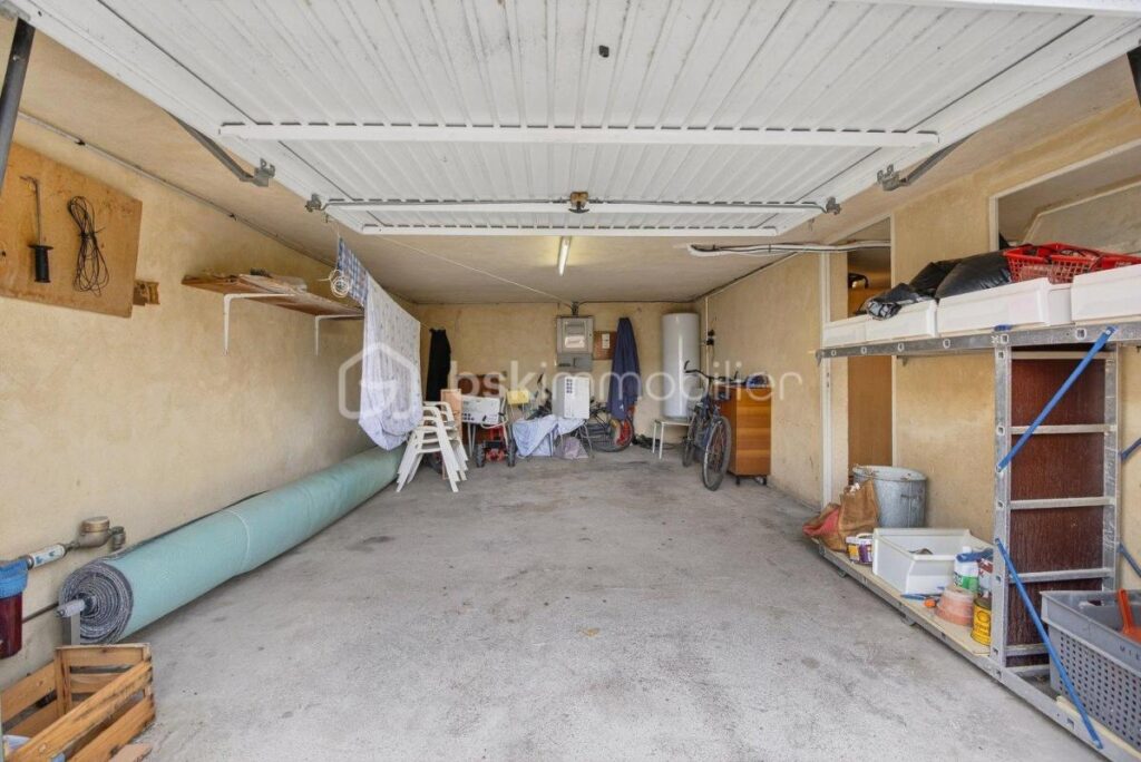 Maison familiale T5 avec piscine et vue sur l’Étang – Saint-Chamas – 5 pièces – 4 chambres – 130 m²