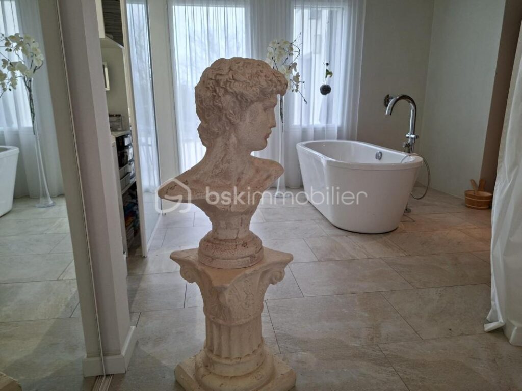 MAGNIFIQUE MAISON CONTEMPORAINE T5 – 5 pièces – 4 chambres – 153 m²