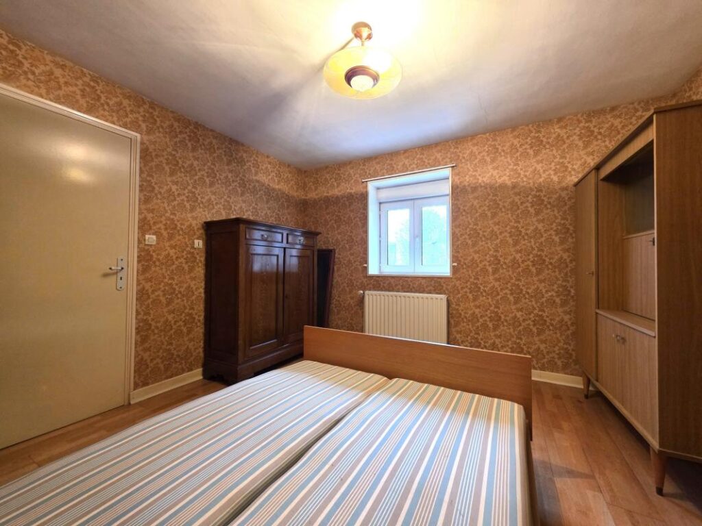 Maison mitoyenne 124m² avec véranda et jardin clos – 6 pièces – 2 chambres – 125 m²