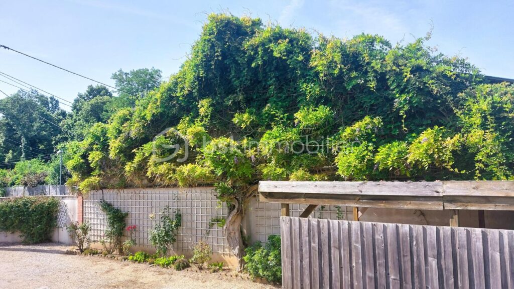 Belle maison sénonaise au charme authentique – 7 pièces – 4 chambres – 172 m²