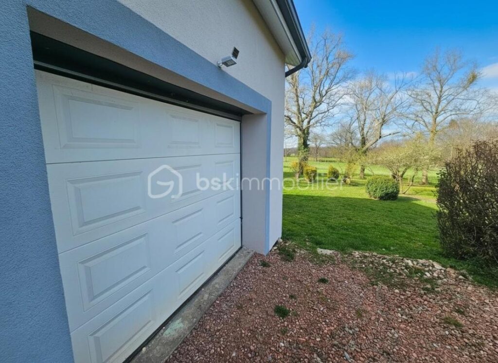 Maison rénovée avec vue campagne – Parigny – 6 pièces – 4 chambres – 120 m²